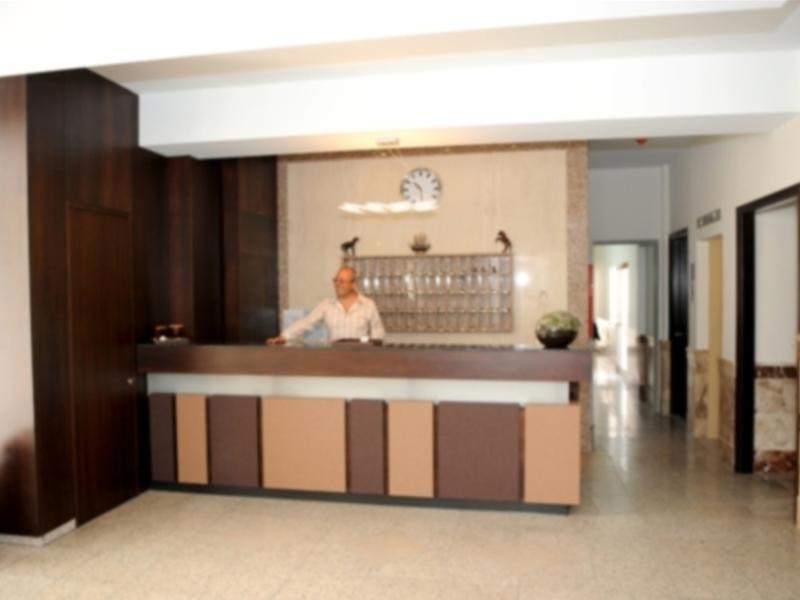 Paritsa Hotel 2*
